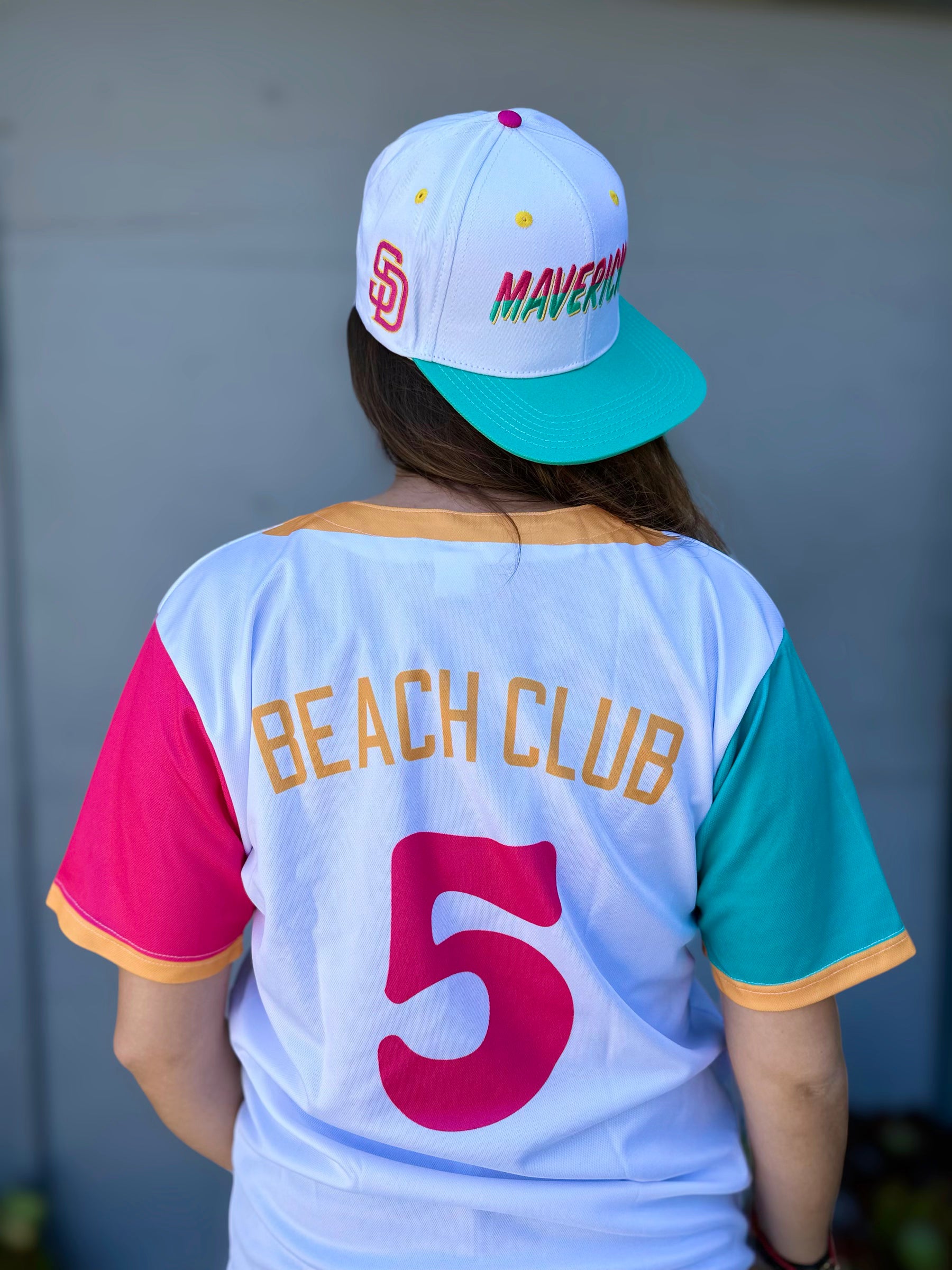 Mavericks Beach club retro Flatbill Snapback and jersey